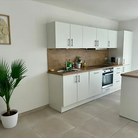 2 Bedrooms Luxury Apartment - Guillemins Liege Exterior photo