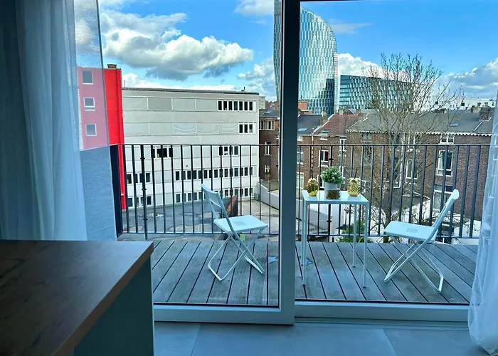2 Bedrooms Luxury Apartment - Guillemins